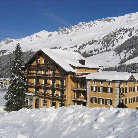 Hotel Alpina Parpan Exterior photo